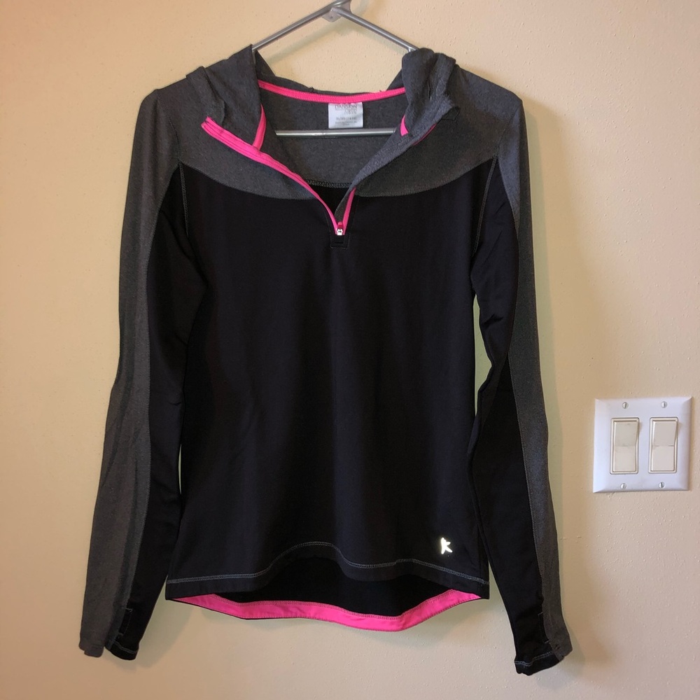 Hooded 1/4 Zip-Up